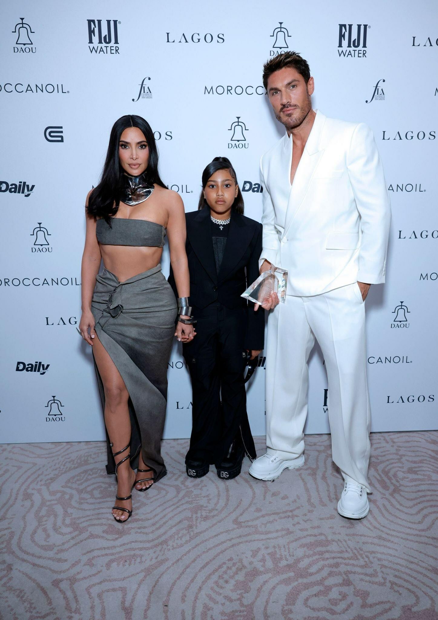 Access_Kardashian_004.jpg