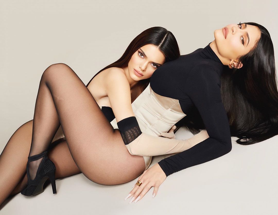 Access_Kardashian_011~0.jpg