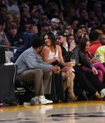 Access_Kardashian_001.jpg