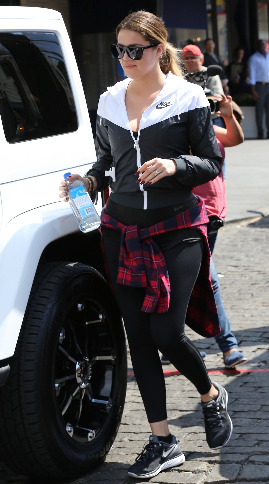 Access_Kardashian_003.jpg