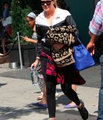 Access_Kardashian_006.jpg