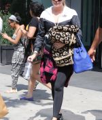 Access_Kardashian_008.jpg