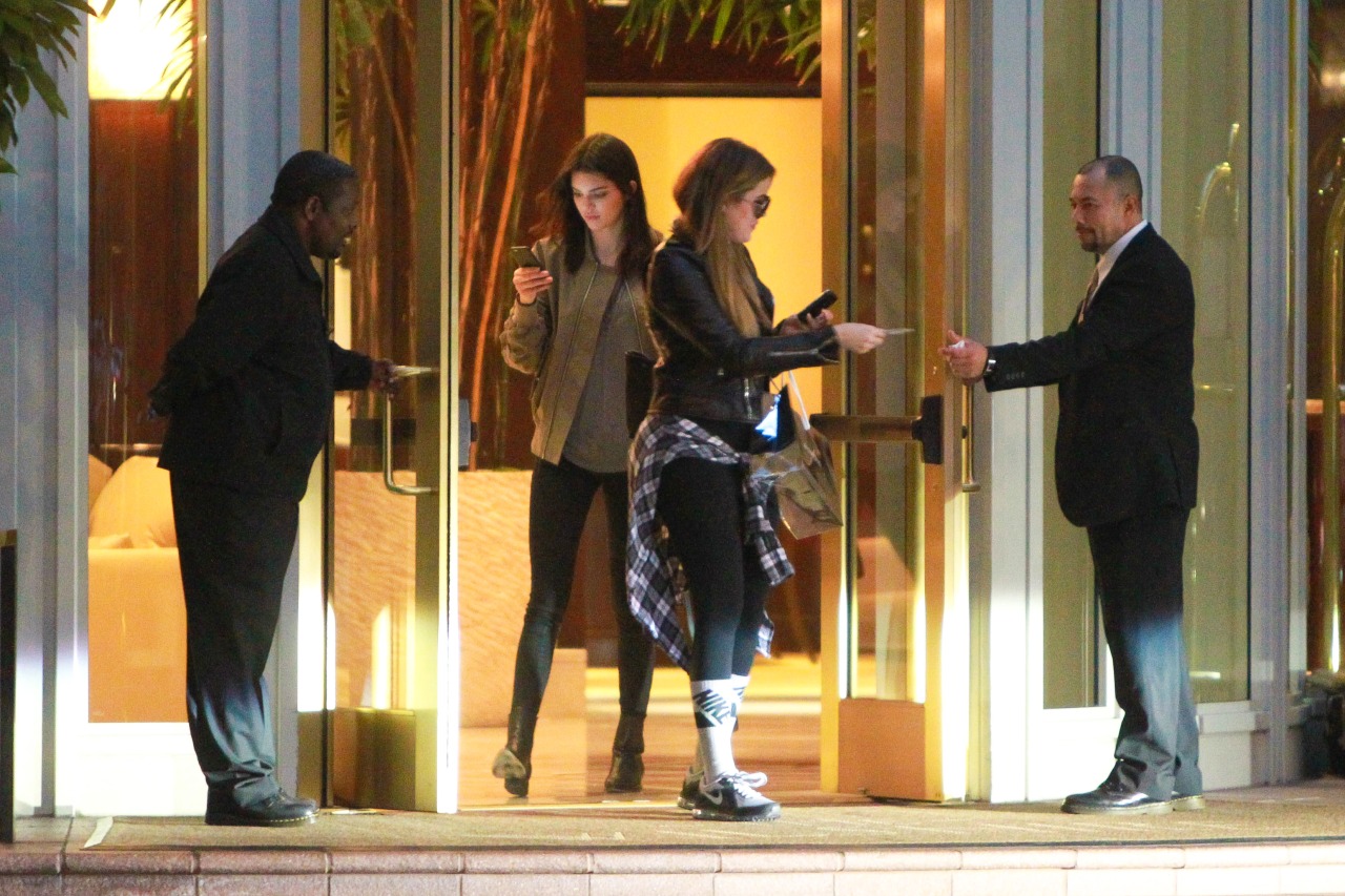 Access_Kardashian_002.jpg
