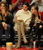 Access_Kardashian_003.jpg