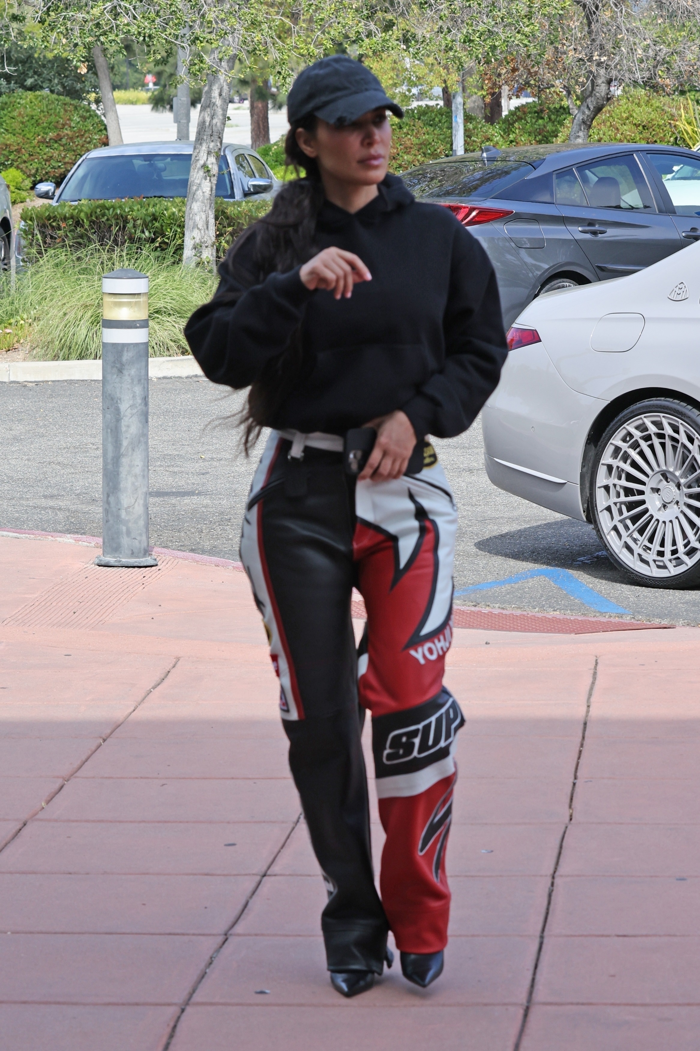 Access_Kardashian_002.jpg