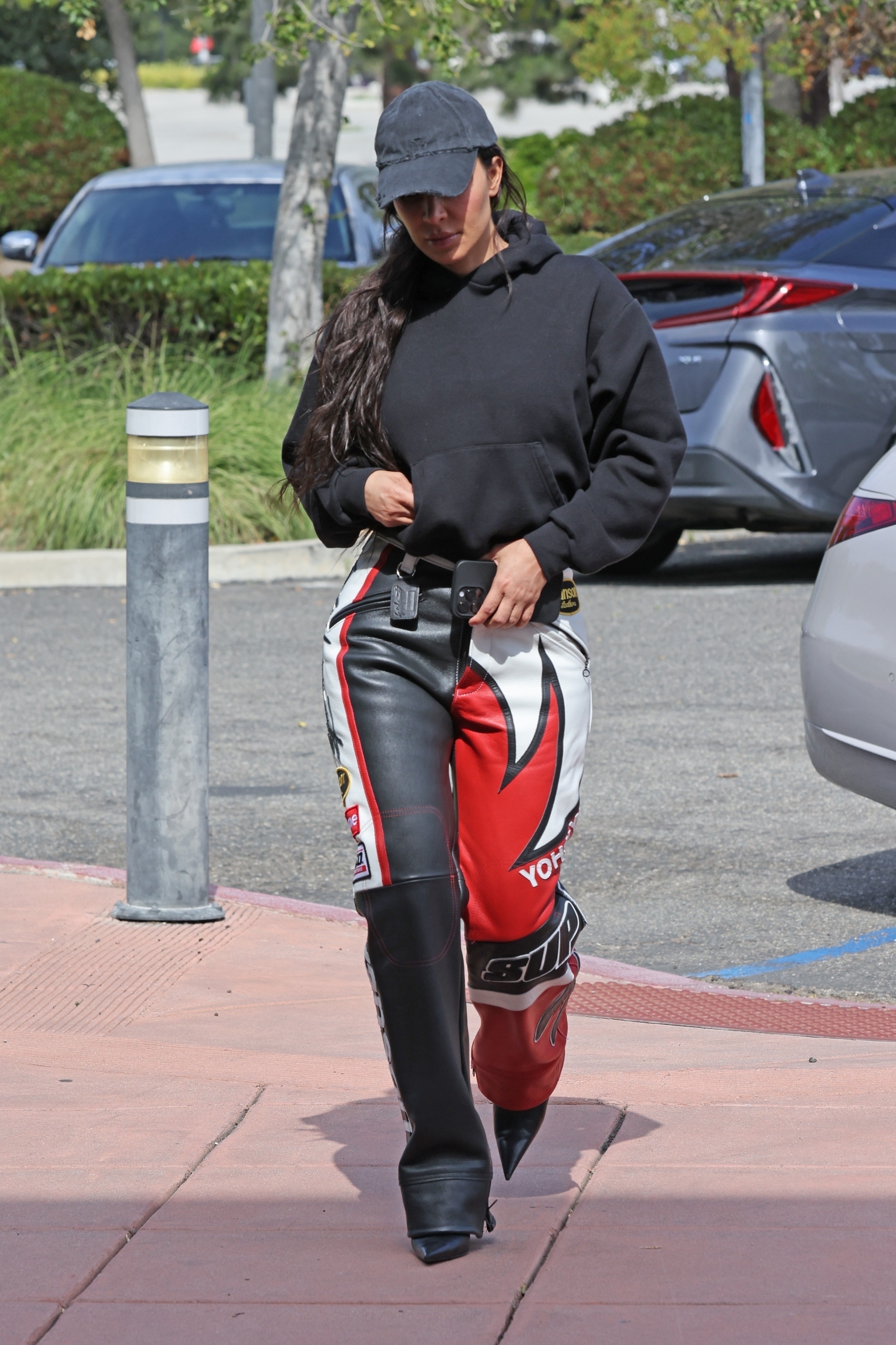 Access_Kardashian_003.jpg