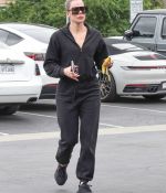 Filename=Access_Kardashian_0035.jpg
Filesize=2321KiB
Dimensions=2337x3500
Date added=29.05.23 Access_Kardashian_0035.jpg