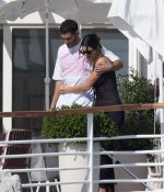 Access_Kardashian_001.jpg