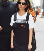 Access_Kardashian_001.jpg
