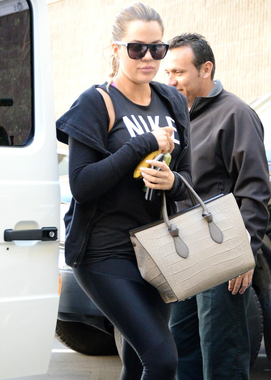 Access_Kardashian_001.jpg