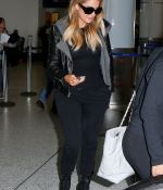 Access_Kardashian_002.jpg