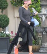 Filename=Access_Kardashian_0025.jpg
Filesize=1722KiB
Dimensions=1980x2945
Date added=06.06.23 Access_Kardashian_0025.jpg