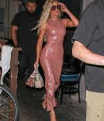Access_Kardashian_004.jpg