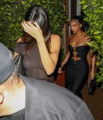 Access_Kardashian_003.jpg