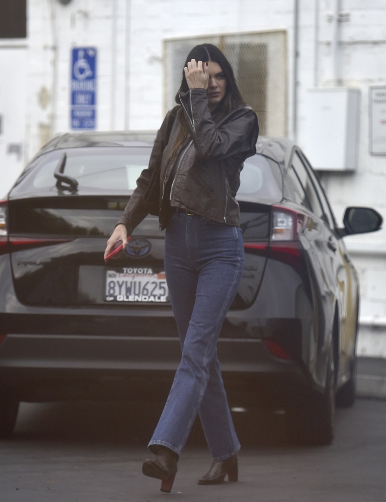 Access_Kardashian_003.jpg