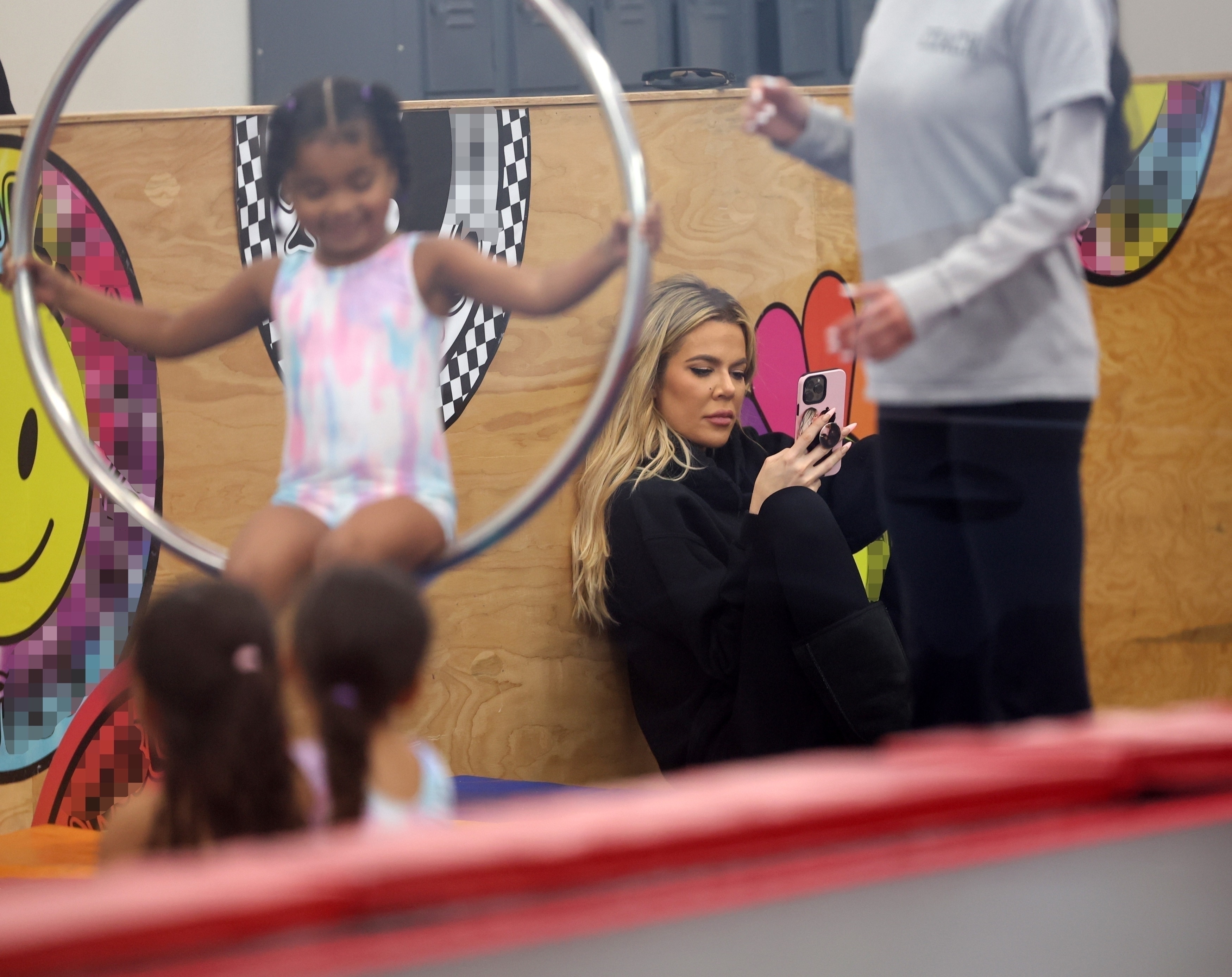 Access_Kardashian_004.jpg