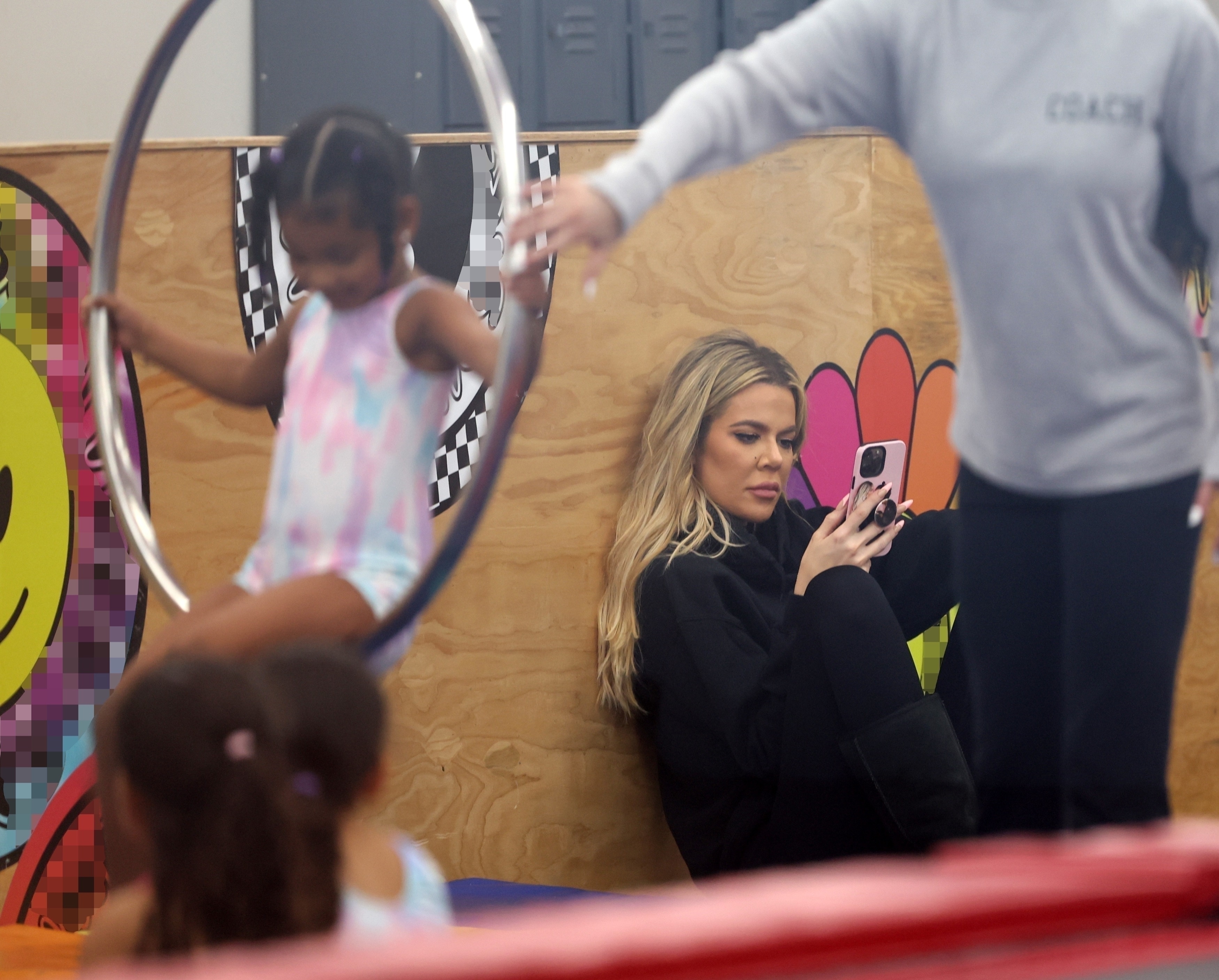 Access_Kardashian_007.jpg