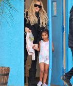 Access_Kardashian_002.jpg