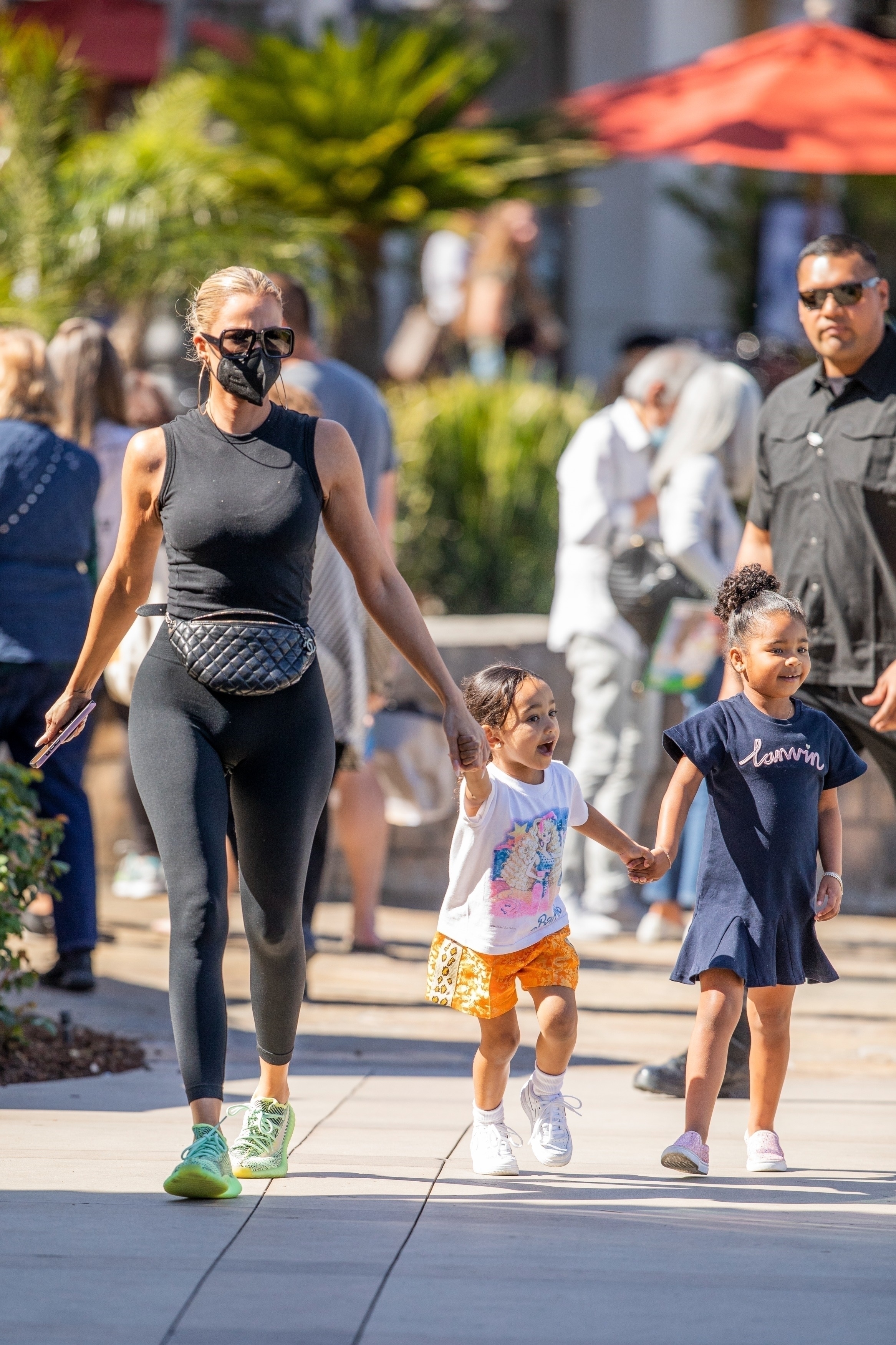 Access_Kardashian_002.jpg