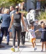 Access_Kardashian_0016.jpg