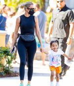 Access_Kardashian_0018.jpg
