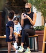 Access_Kardashian_0045.jpg