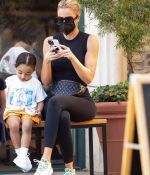 Access_Kardashian_0047.jpg