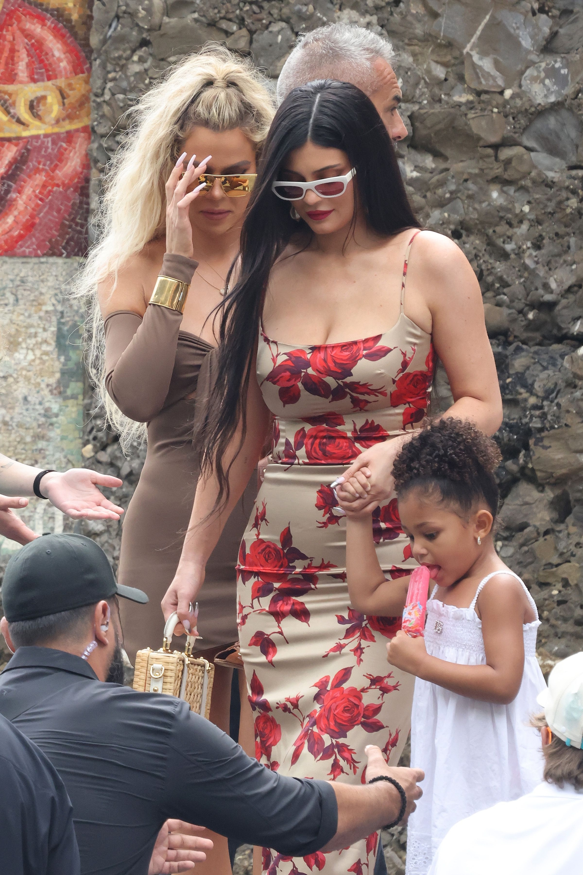 Access_Kardashian_002.jpg