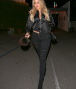 Access_Kardashian_08.jpg