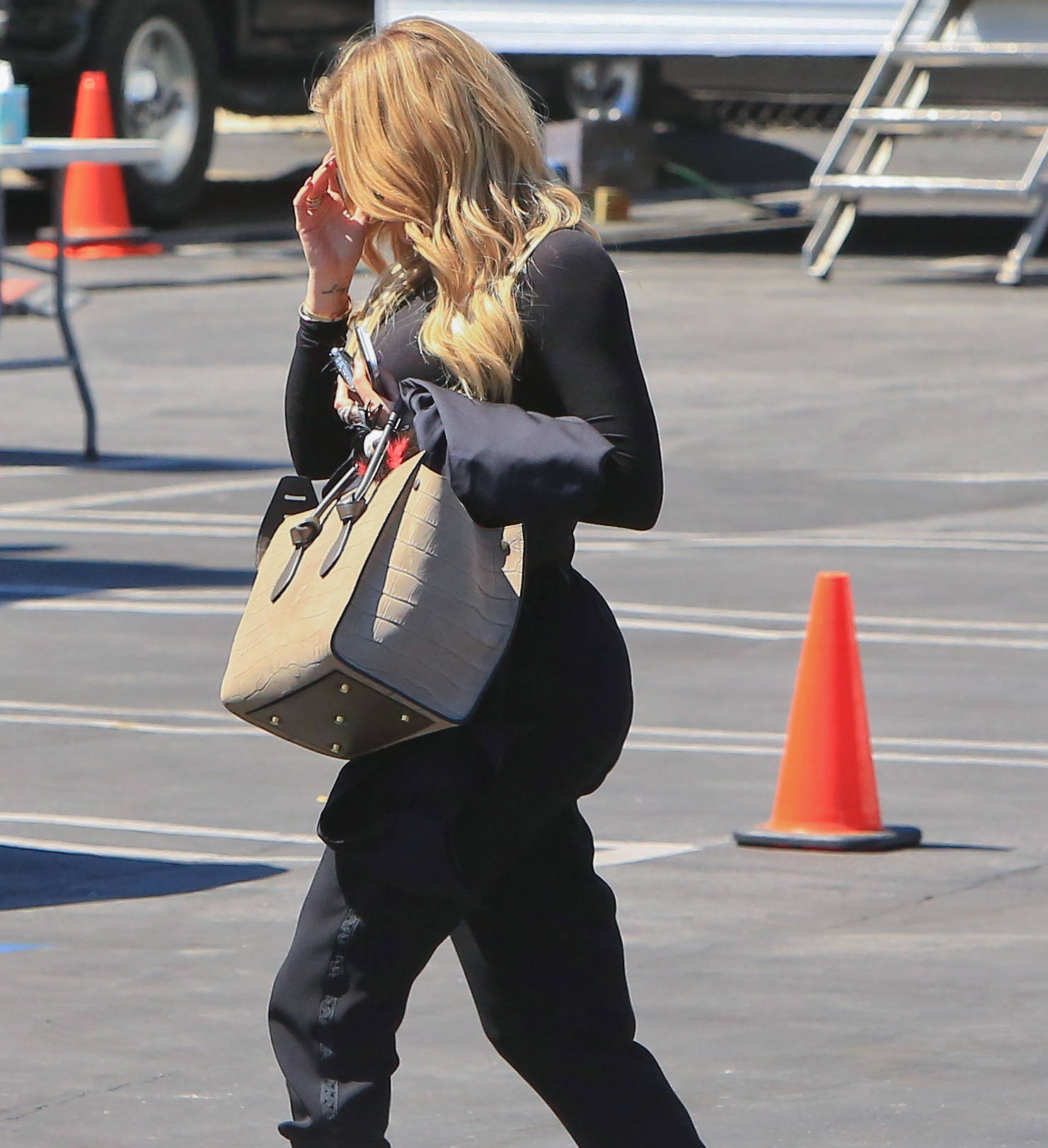 Access_Kardashian_008.jpg