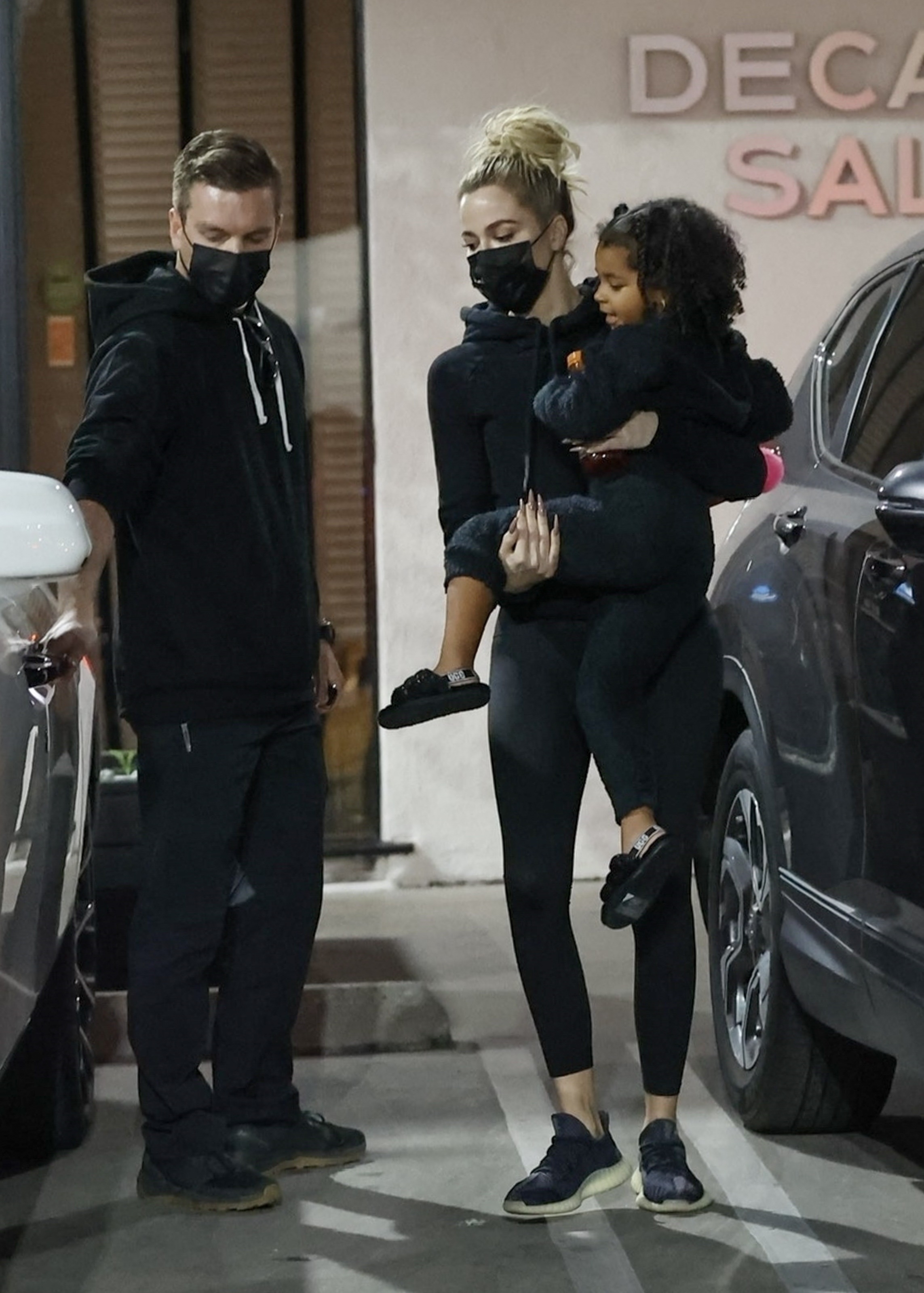 Access_Kardashian_003.jpg