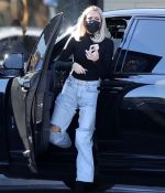 Access_Kardashian_001.jpg
