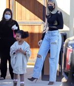 Access_Kardashian_004.jpg