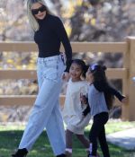Access_Kardashian_005.jpg