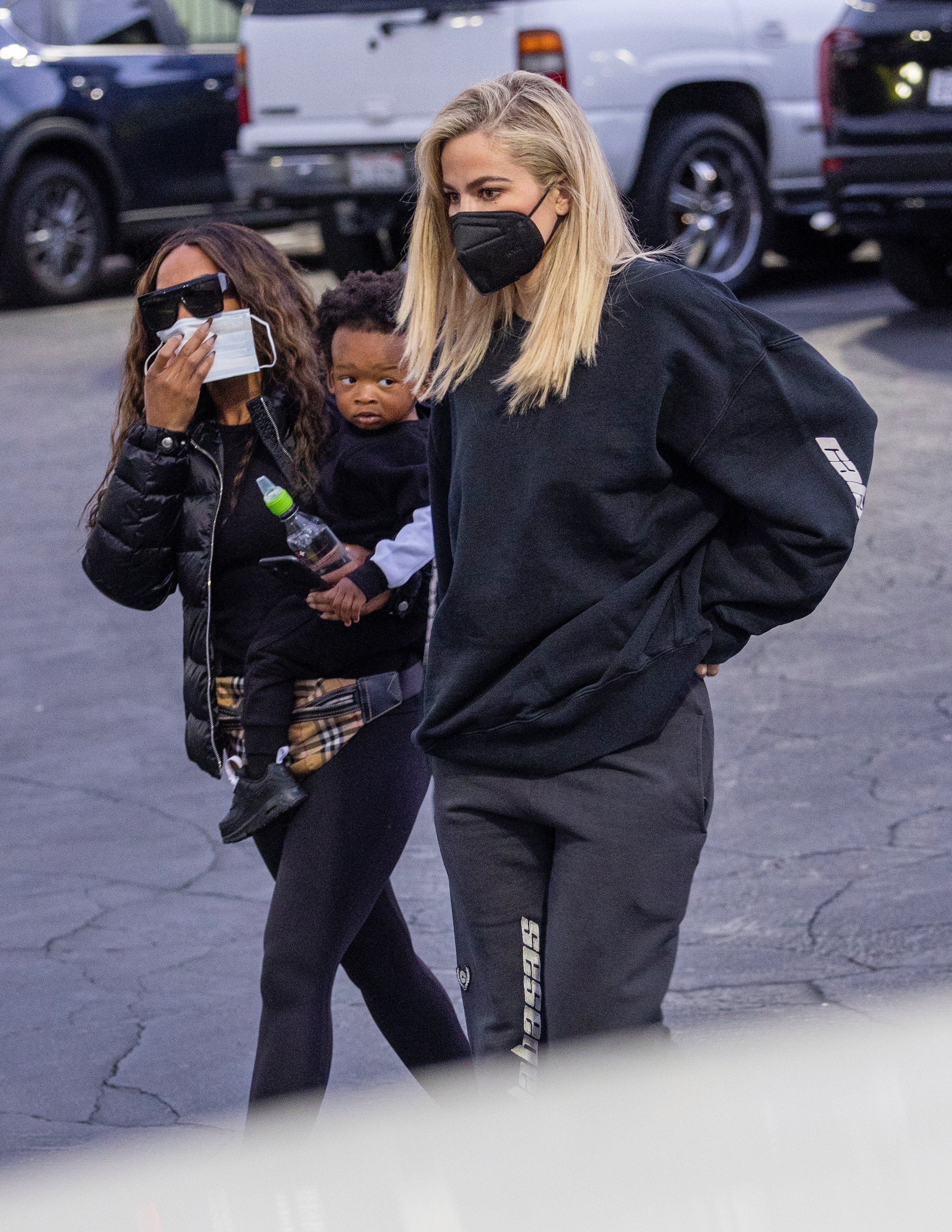 Access_Kardashian_002.jpg