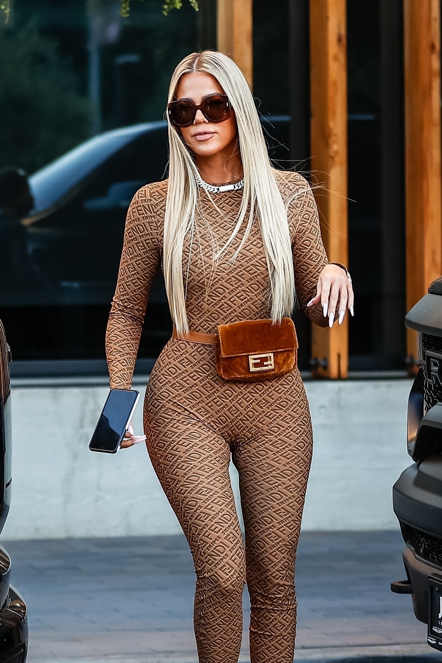 Access_Kardashian_001.jpg