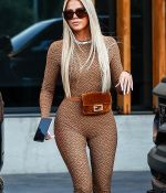 Access_Kardashian_001.jpg