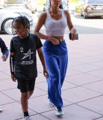 Access_Kardashian_04.jpg