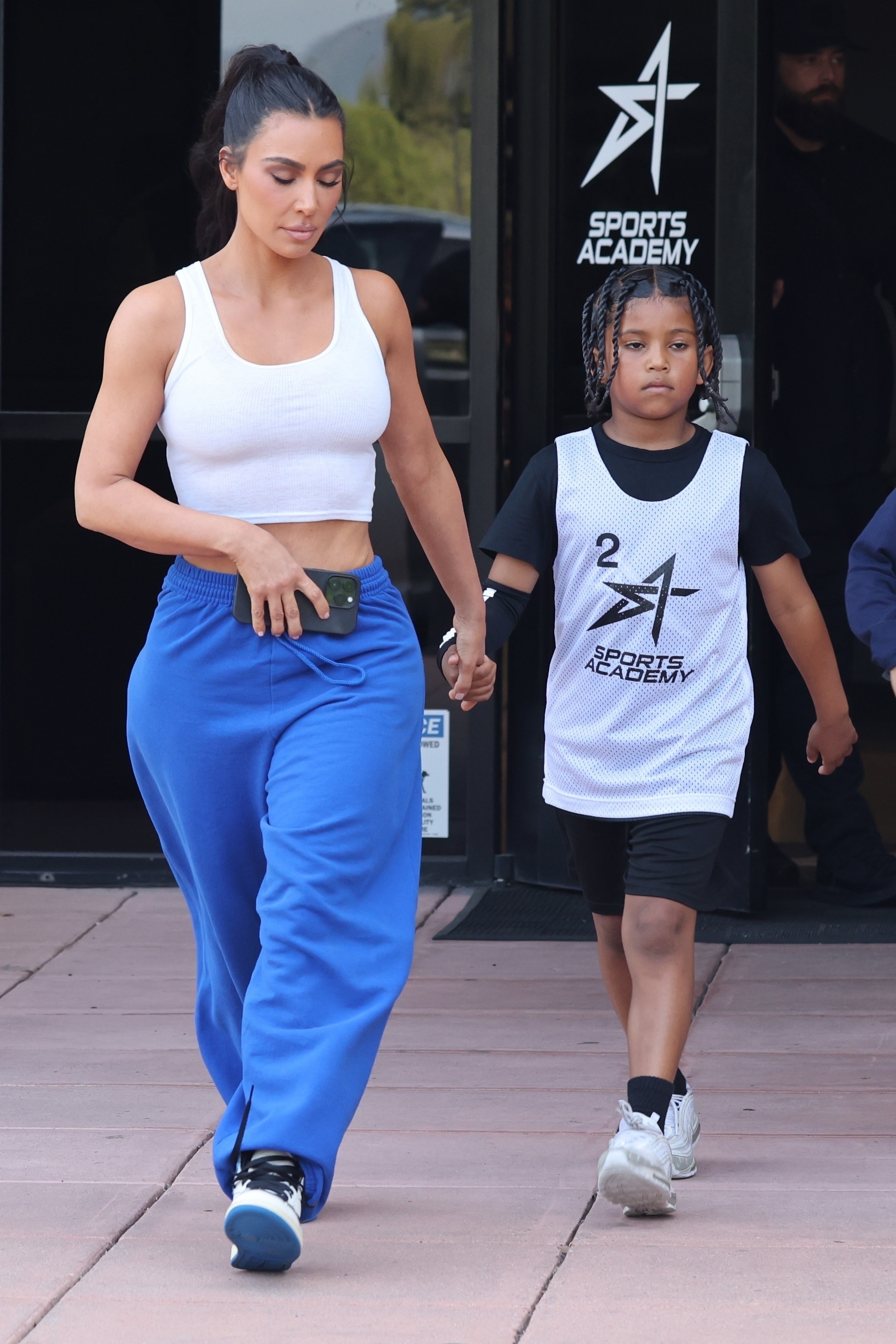 Access_Kardashian_02.jpg