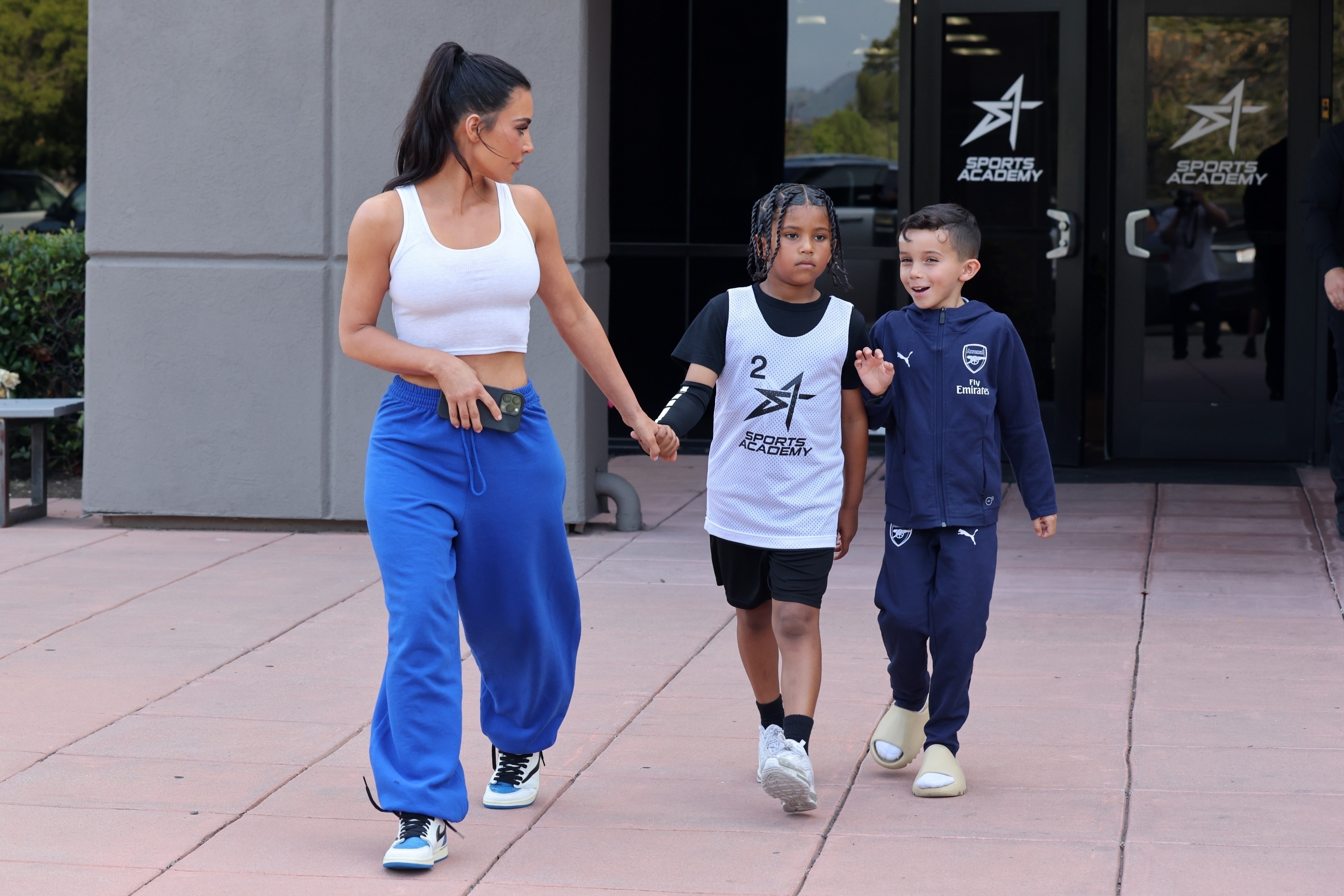 Access_Kardashian_03.jpg