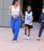 Access_Kardashian_04.jpg