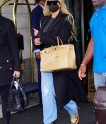 Access_Kardashian_01.jpg