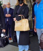 Access_Kardashian_09.jpg