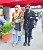 Access_Kardashian_018.jpg