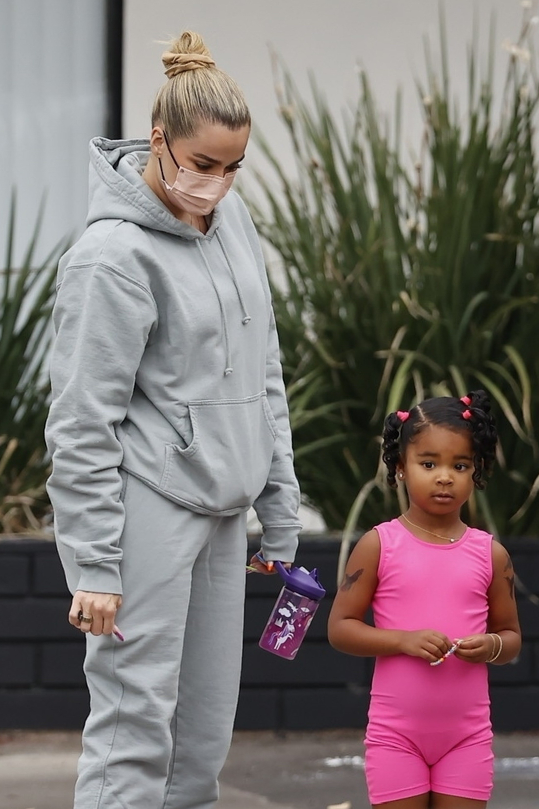Access_Kardashian_04.jpg
