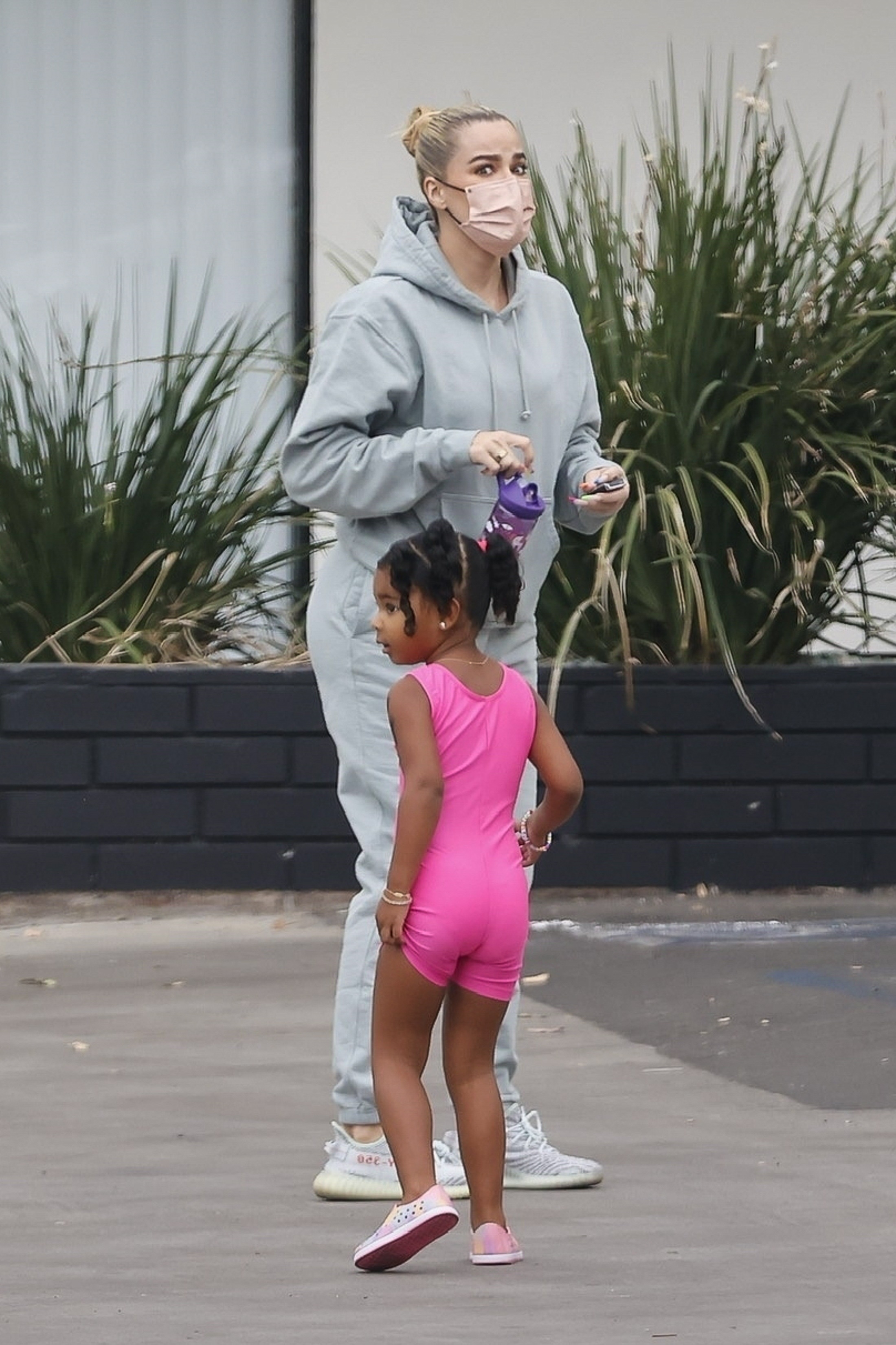 Access_Kardashian_06.jpg