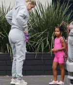 Access_Kardashian_012.jpg