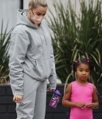 Access_Kardashian_04.jpg