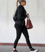 Access_Kardashian_012.jpg