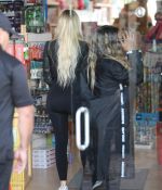 Access_Kardashian_01.jpg